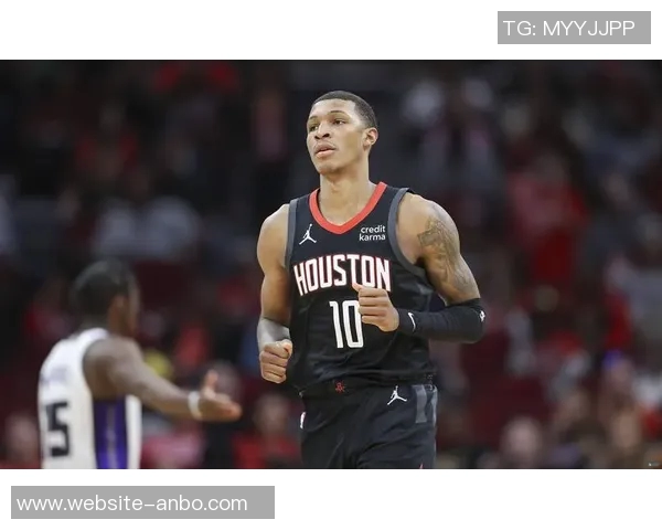 科内特28分钟高效表现全场0出手却贡献8分6板3助2帽展现全面能力